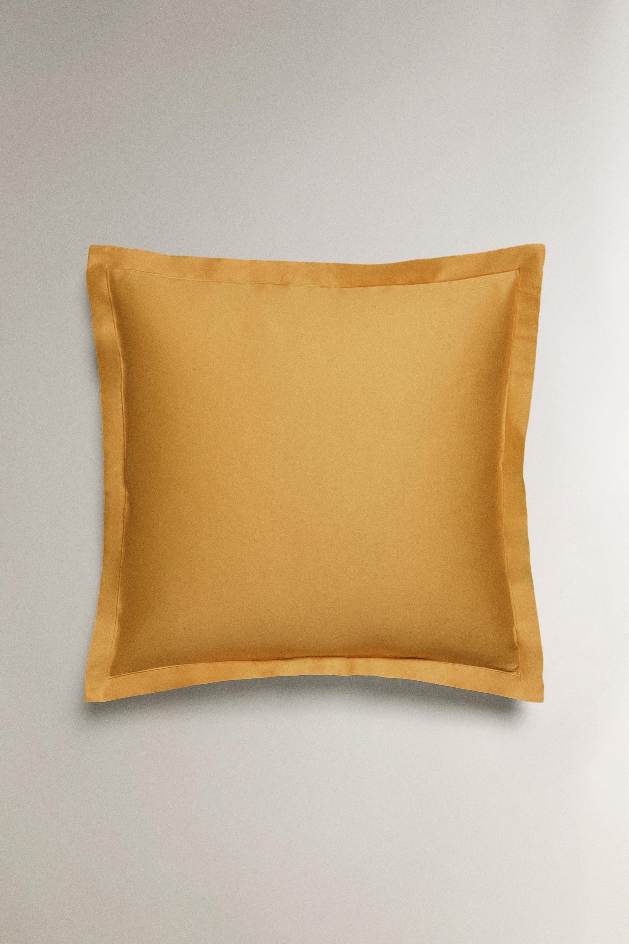 SATEEN PILLOWCASE WITH FESTOON DESIGN (300 THREAD COUNT)